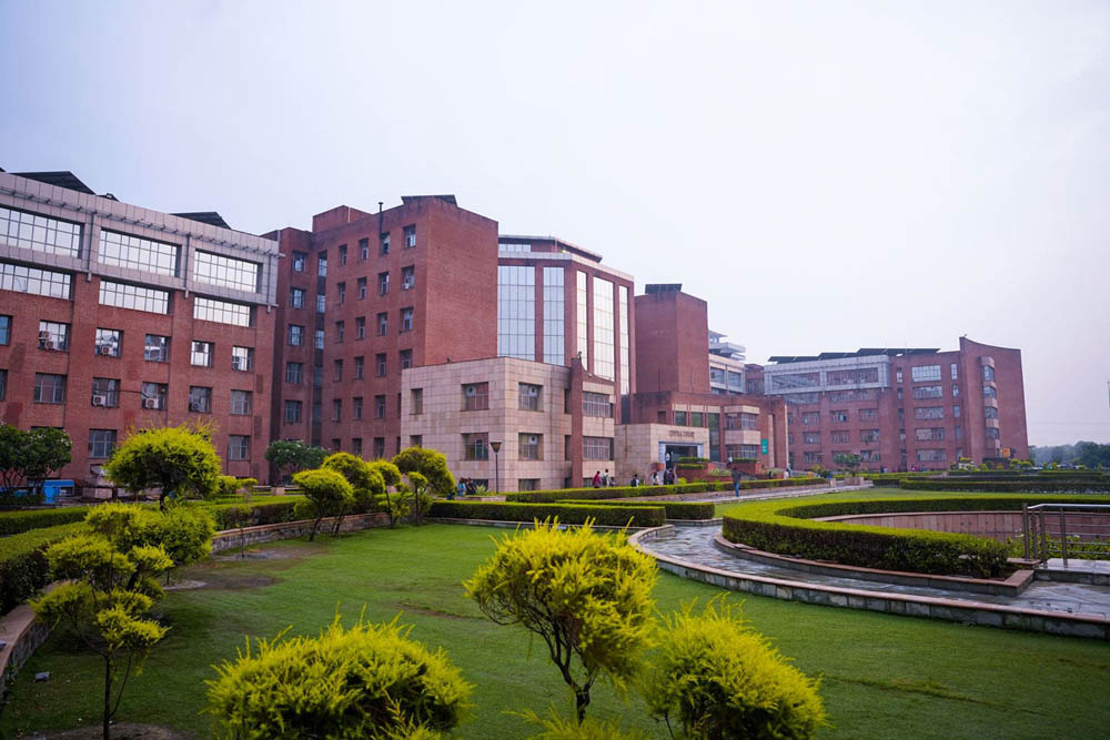 Amity University Noida campus